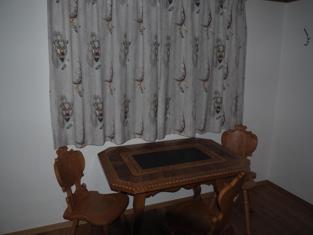 Ferienhaus Durig กาชูร์น ภายนอก รูปภาพ